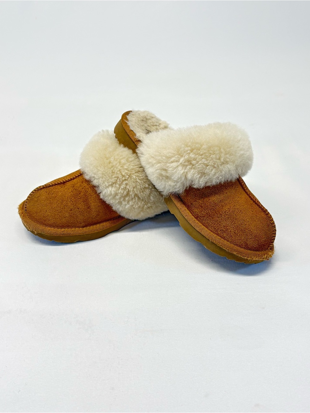 UGG Cozy II Chestnut Suede Sheepskin Slippers Kids Size 2
